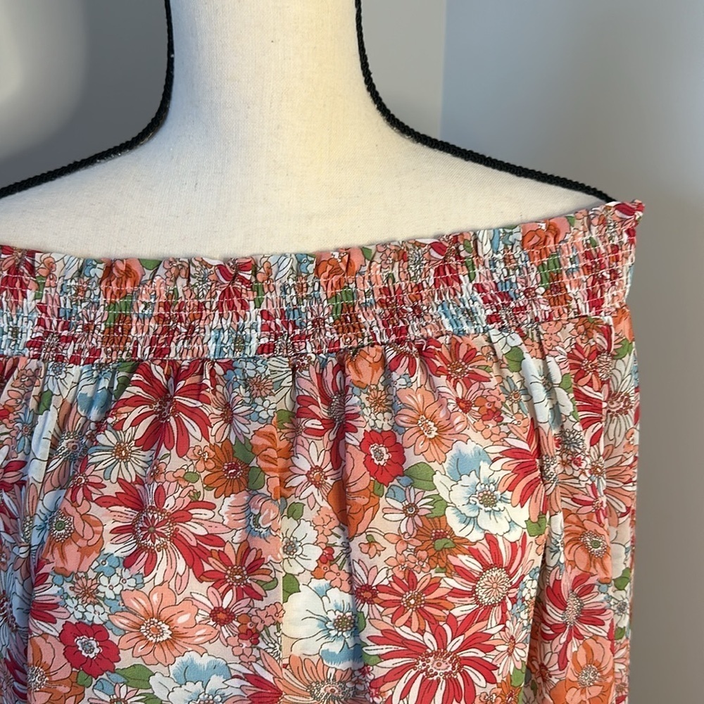 Floral Off Shoulder Blouse - Picture 3 of 5